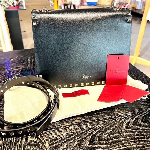 VALENTINO GARAVANI NWT BLACK LEATHER ROCK STAR GOLD STUDDED SHOULDER BAG - Picture 6 of 14